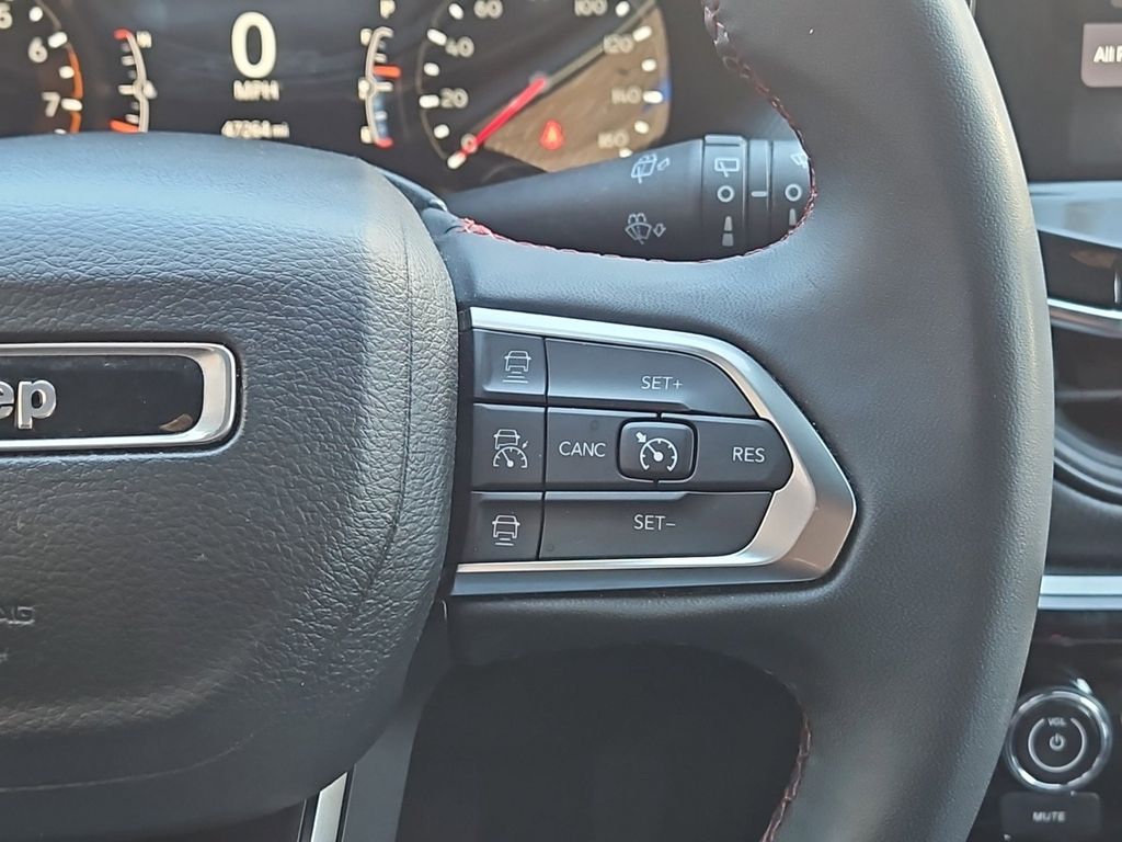 2023 Jeep Compass Trailhawk photo