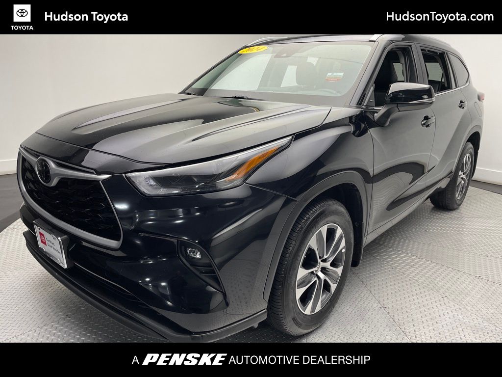 2024 Toyota Highlander XLE -
                Jersey City, NJ