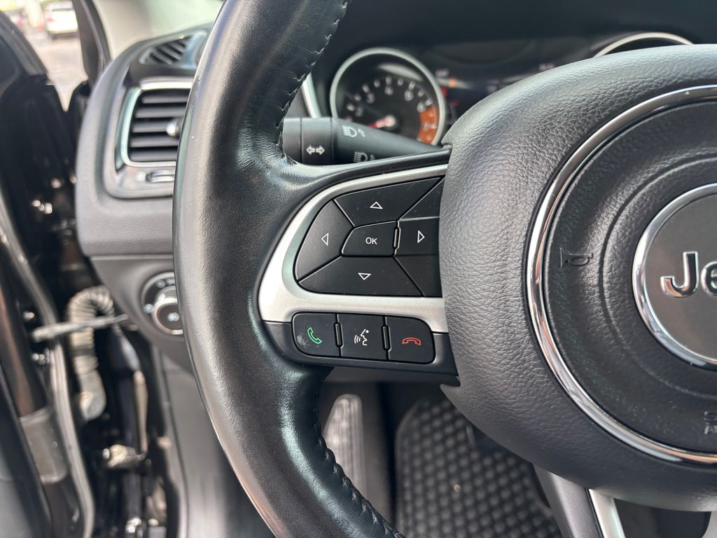 Used Car 2021 Jeep Compass  Altitude For Sale Under $25,000 In Austin, Texas