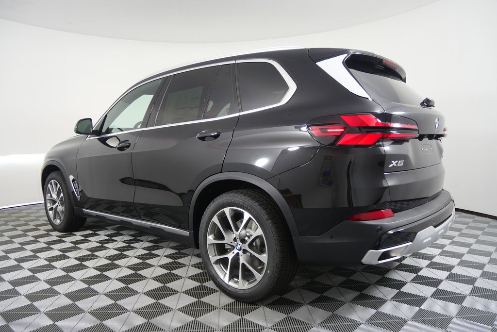 Thumbnail: 2026 BMW X5 - 5