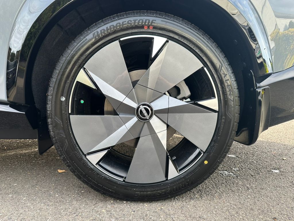 2025 Nissan Ariya PLATINUM+ e-4ORCE