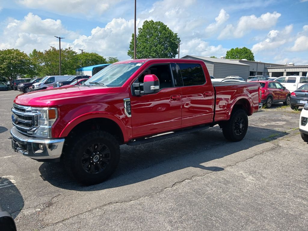 Rapid Red Metallic Tinted Clearcoat 2022 Ford F-250 Super Duty Pickup Truck Four-Wheel Drive Automatic
