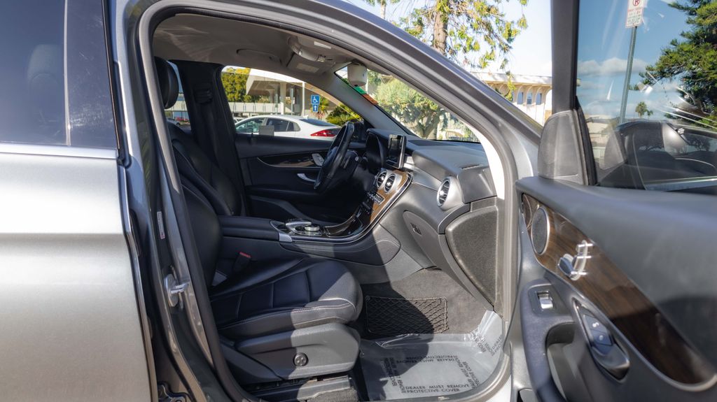 Used 2016 Mercedes-Benz GLC GLC 300 4D Sport Utility