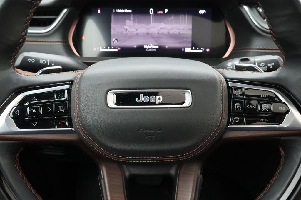 2021 Jeep Grand Cherokee L Summit 21