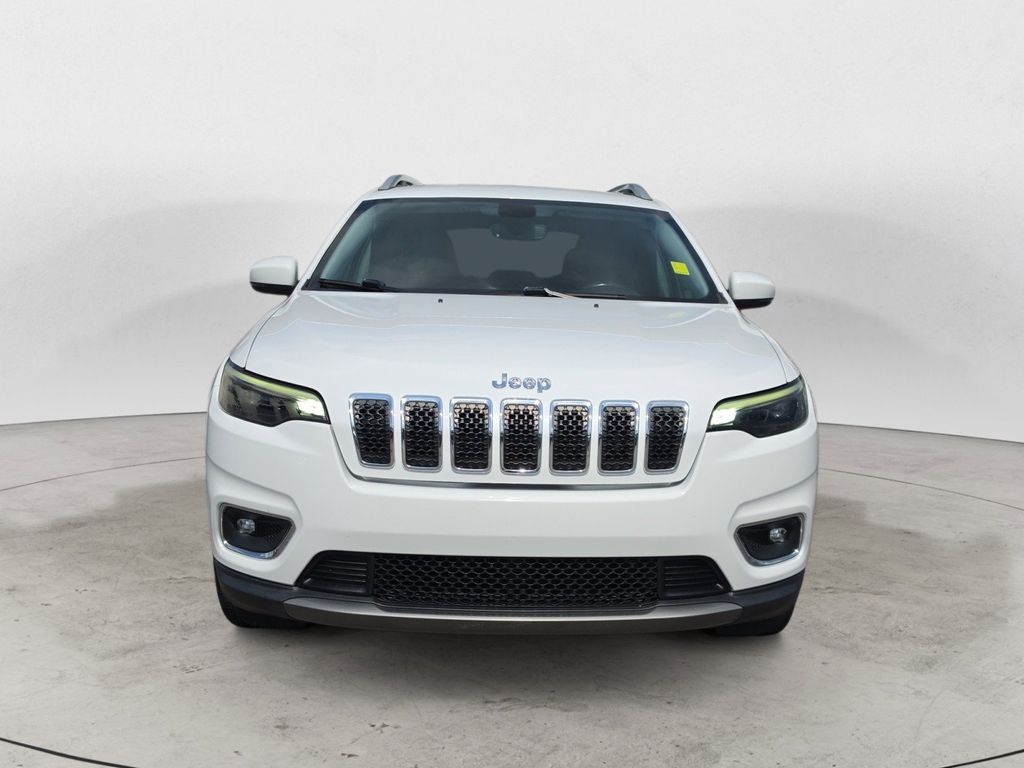 View vehicle photo 7