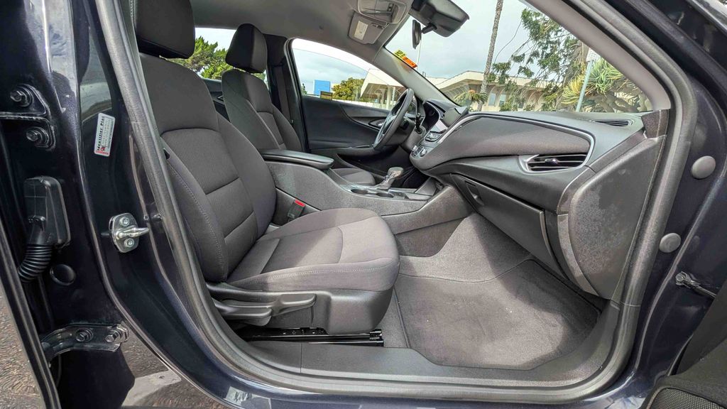 Used 2023 Chevrolet Malibu LT 4D Sedan