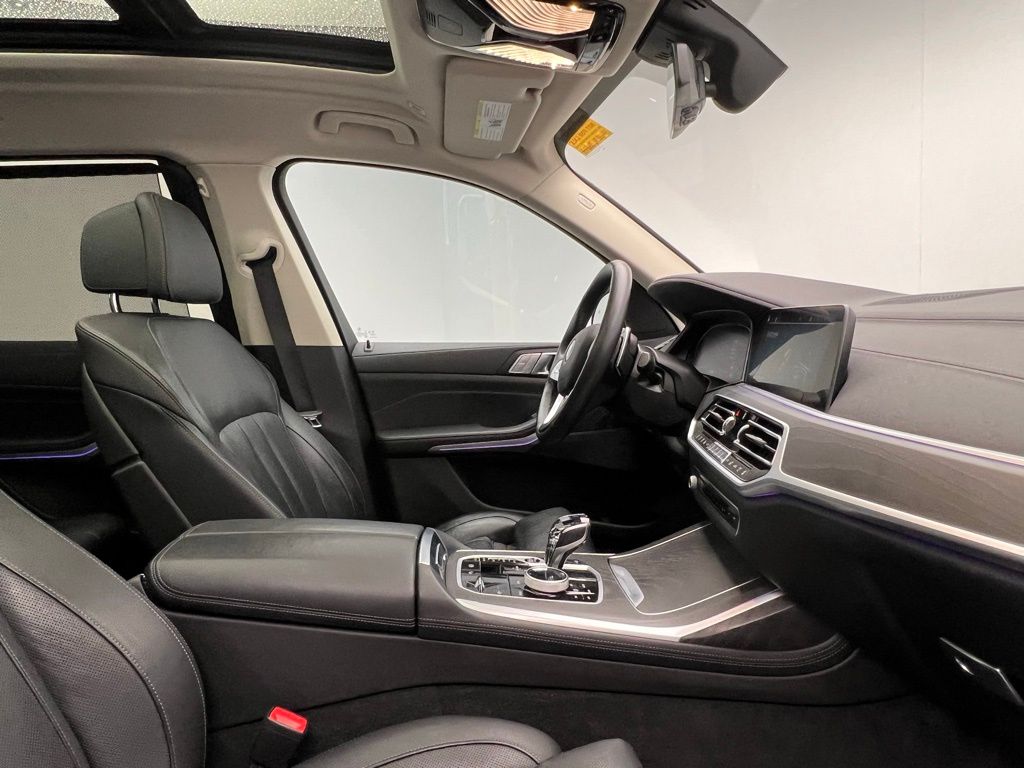 Thumbnail: 2022 BMW X7 - 6