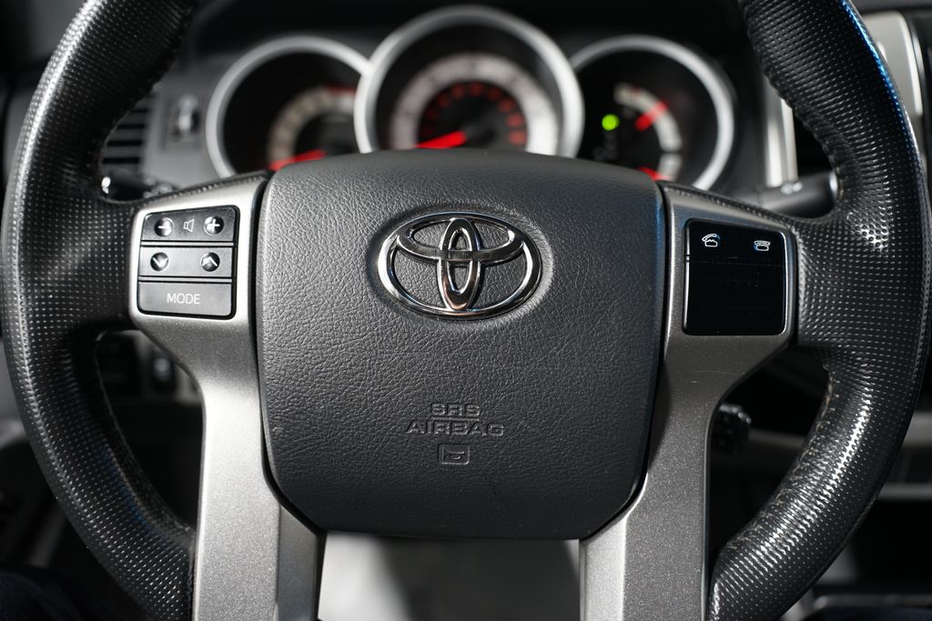 2013 Toyota Tacoma Base 12