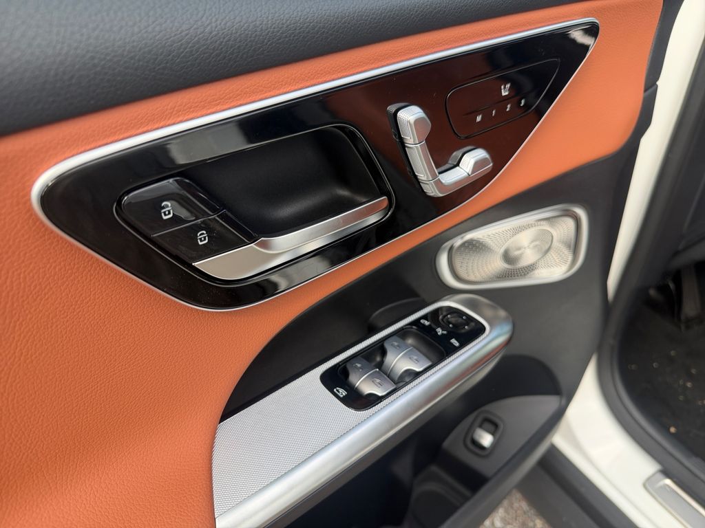new 2026 Mercedes-Benz GLC car