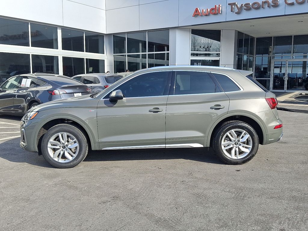 Thumbnail: 2023 Audi Q5 - 7