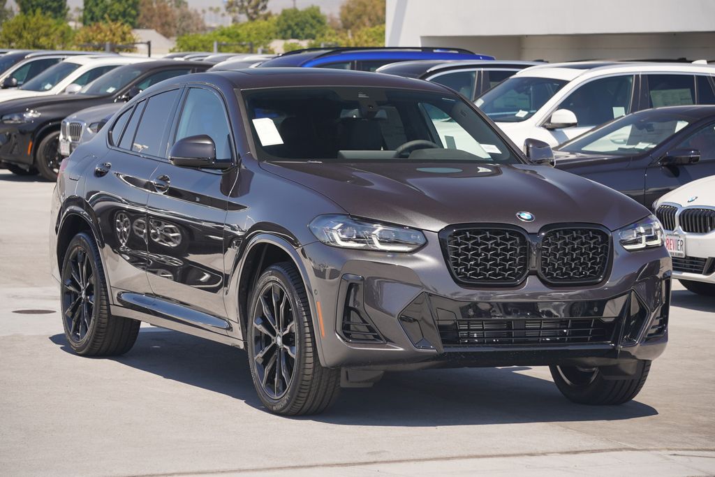 2025 BMW X4 xDrive30i 3