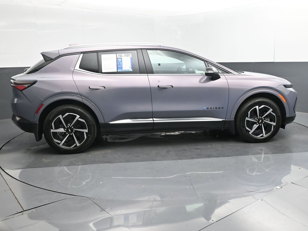 2025 Chevrolet Equinox EV LT