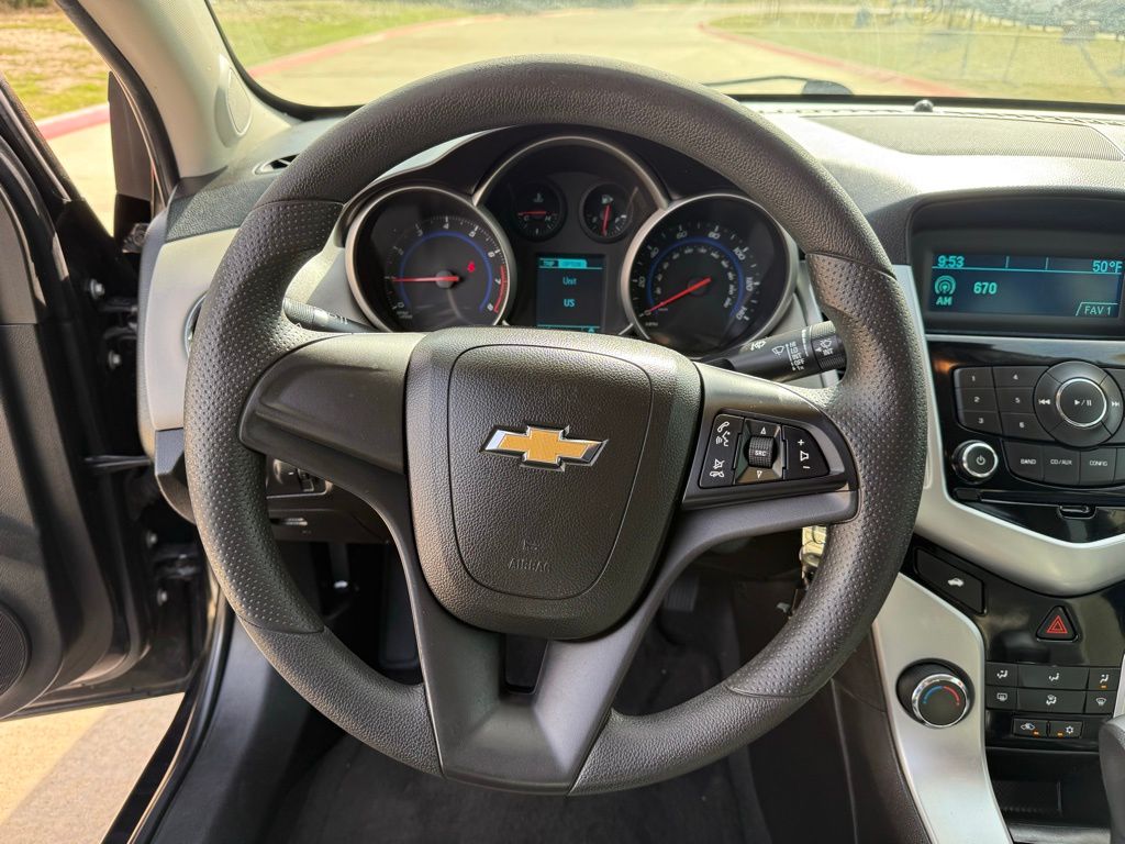 Thumbnail: 2016 Chevrolet Cruze - 16