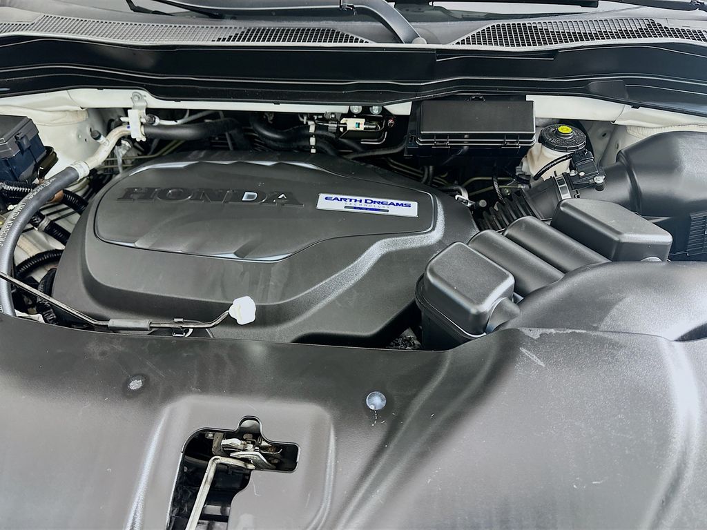 Thumbnail: 2019 Honda Ridgeline - 30