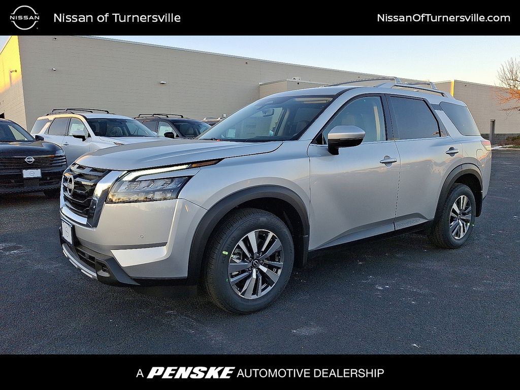 Thumbnail: 2025 Nissan Pathfinder - 1
