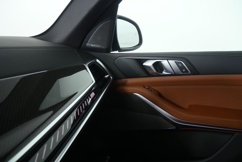 Thumbnail: 2026 BMW X5 - 25