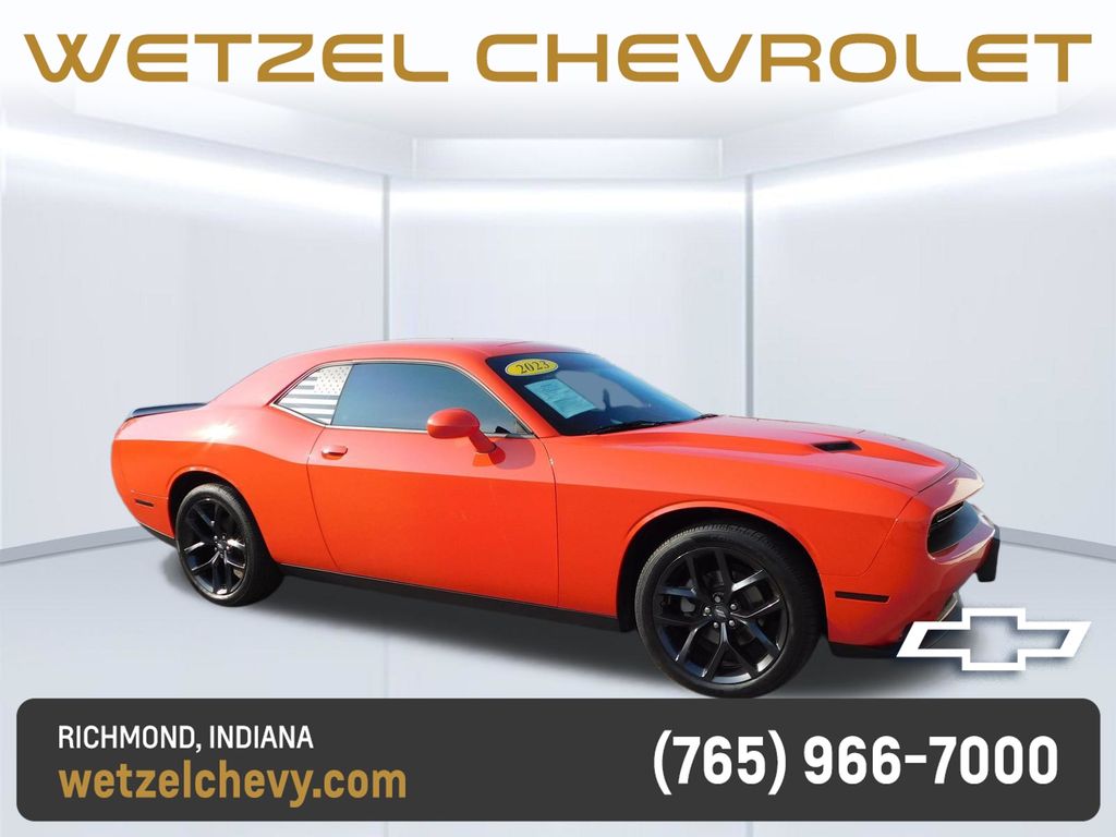 2023 Dodge Challenger Go Mango! Coupé Tracción trasera 8 velocidades Automática