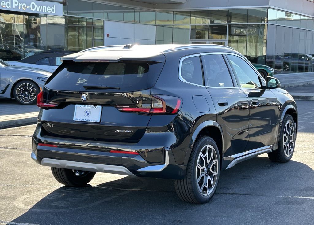 2025 BMW X1 xDrive28i 5