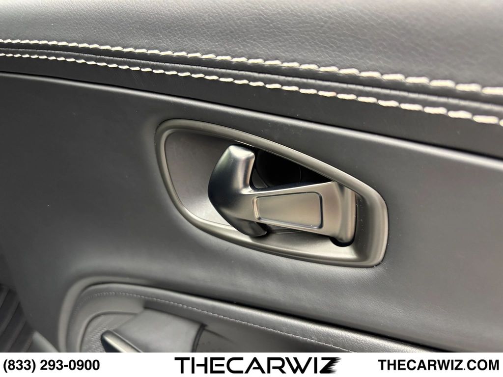 2021 Aston Martin DBX