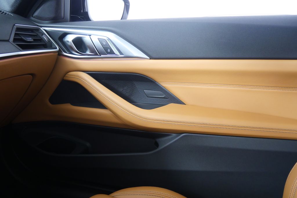 Thumbnail: 2022 BMW 4 Series - 24