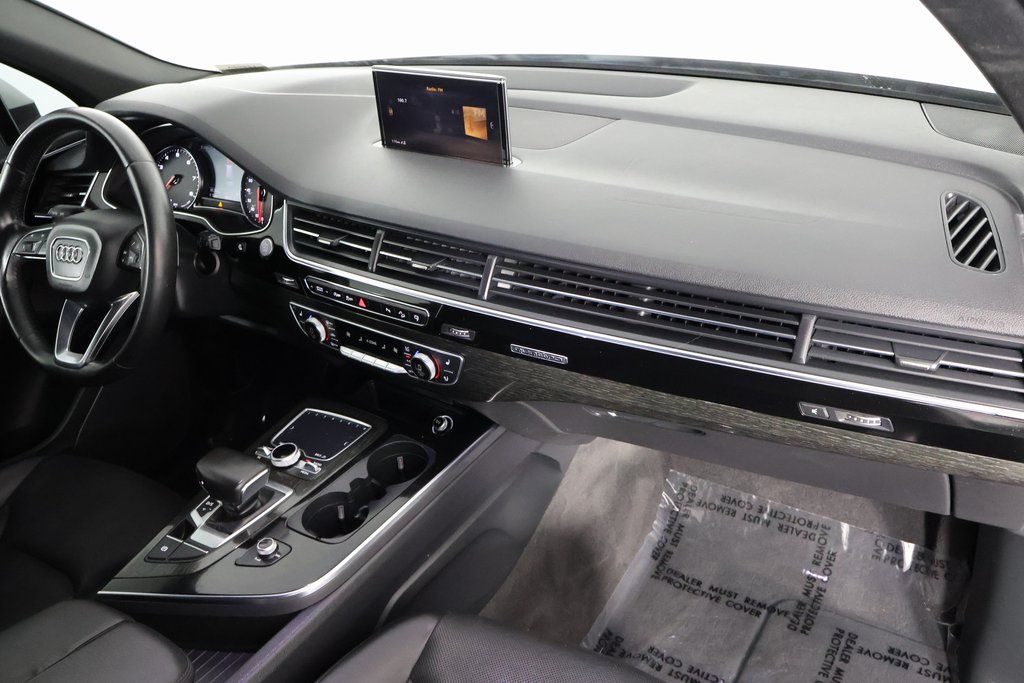 Thumbnail: 2017 Audi Q7 - 9