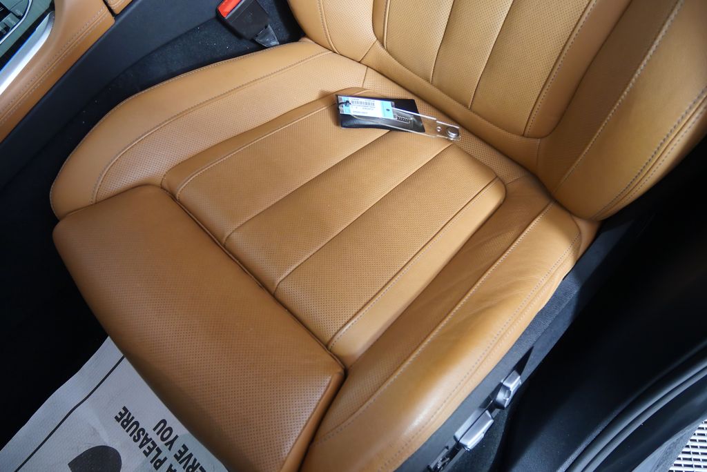 2021 BMW X5 xDrive45e 9