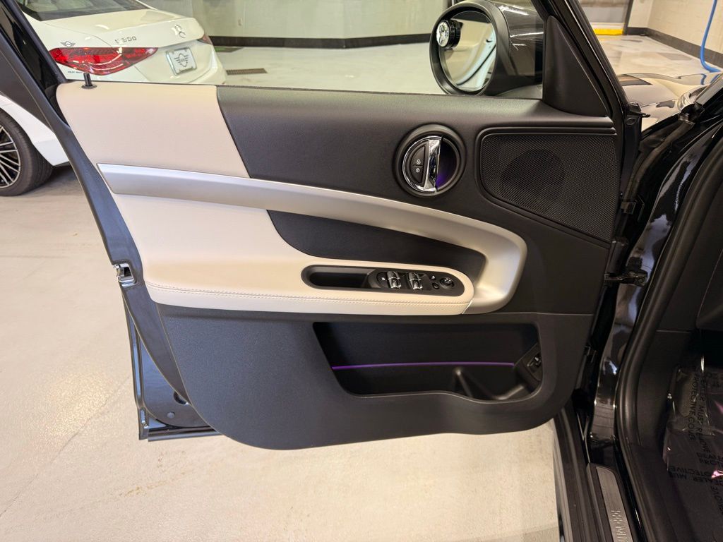 Thumbnail: 2023 MINI Cooper Countryman - 10