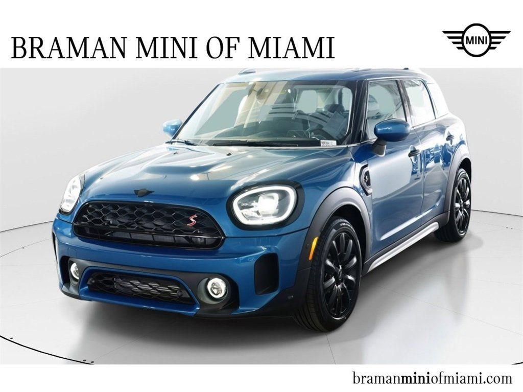 2024 MINI Countryman Cooper S's photo