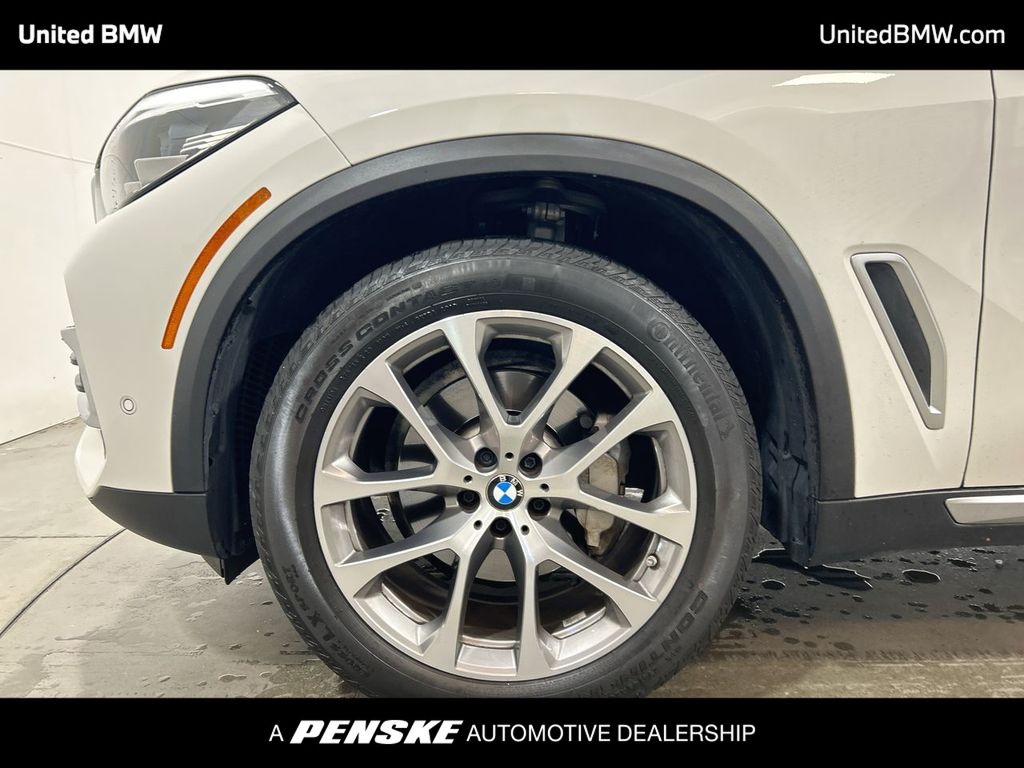 Thumbnail: 2023 BMW X5 - 10