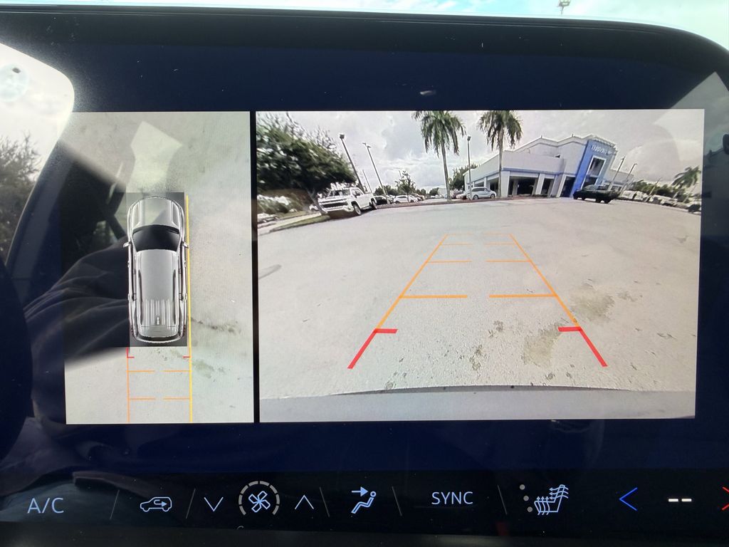 new 2026 Chevrolet Traverse car, priced at $39,395