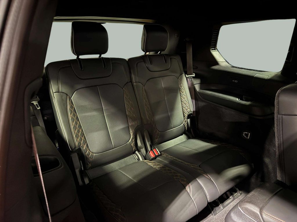 Used 2021 Diamond Black Crystal Pearlcoat Jeep Summit image 28