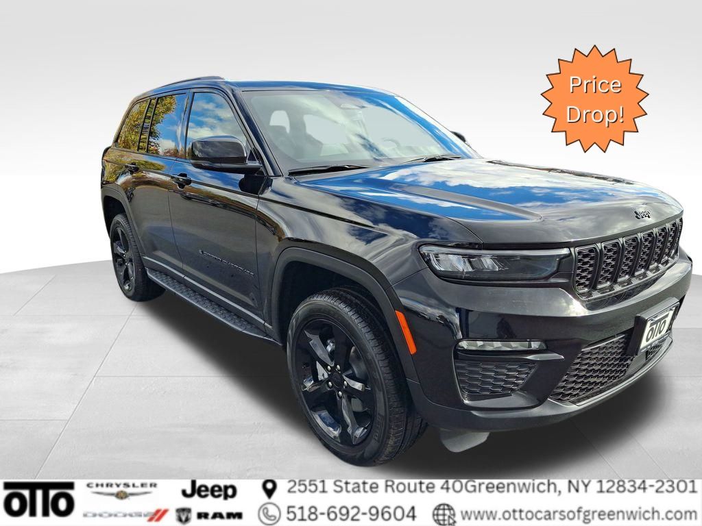 Diamond Black Crystal Pearlcoat 2025 Jeep Grand Cherokee SUV / Crossover Four-Wheel Drive 8-Speed Automatic