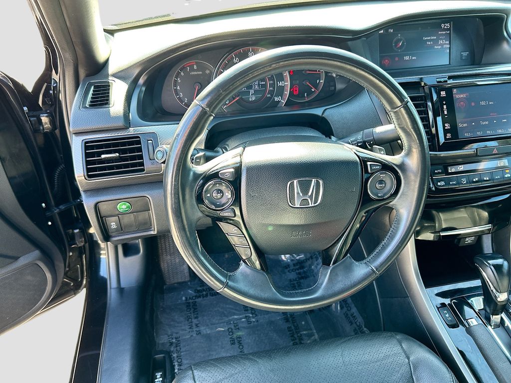 Thumbnail: 2016 Honda Accord - 11