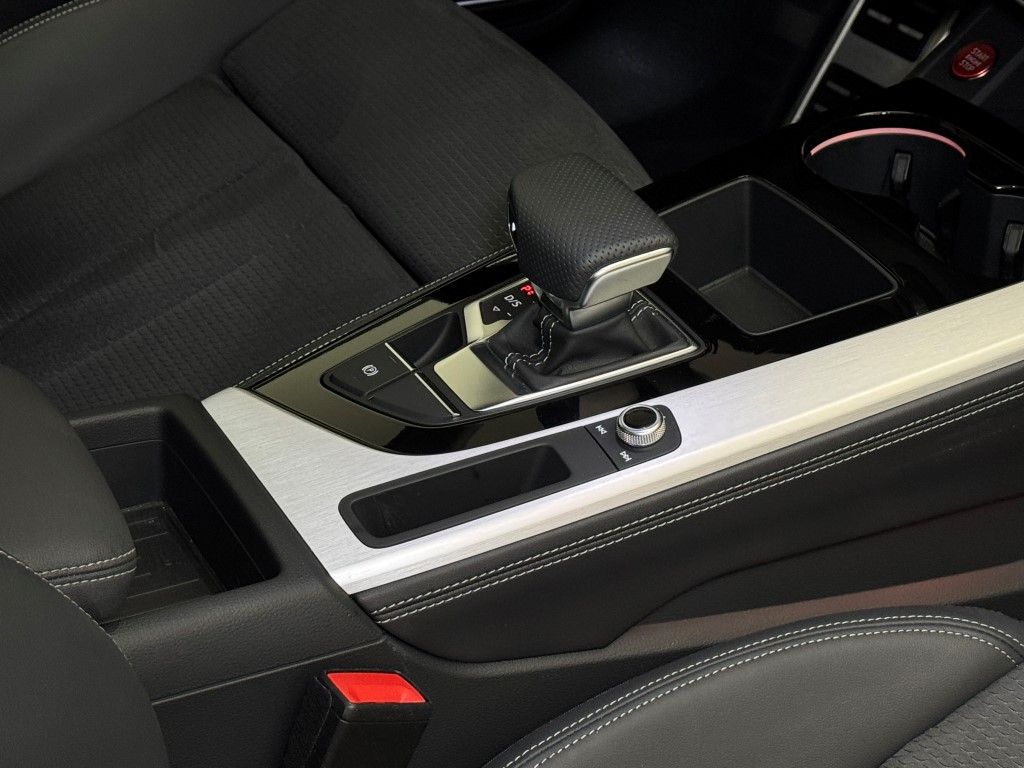 2022 Audi A4 Prestige 16