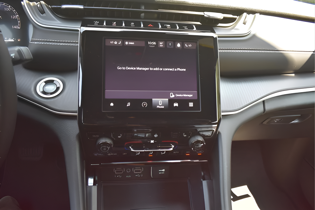 New Car 2025 Jeep Grand Cherokee L  Laredo For Sale In Austin, Texas