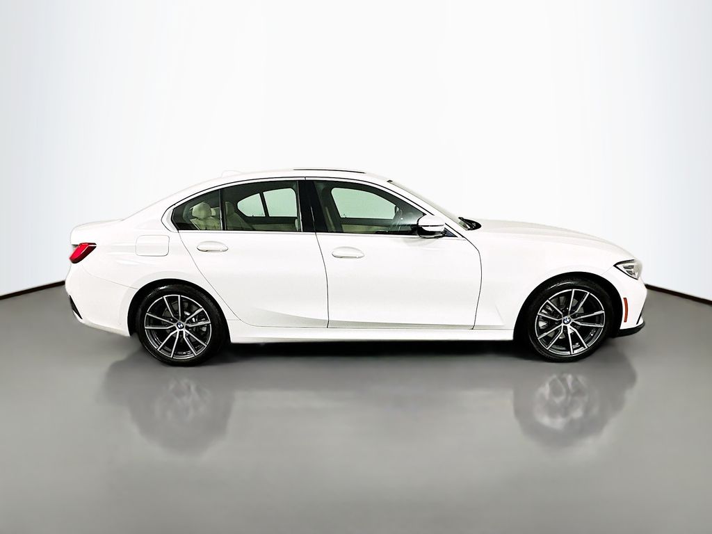 Thumbnail: 2021 BMW 3 Series - 4