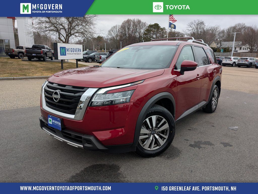 2023 Nissan Pathfinder SL 4WD