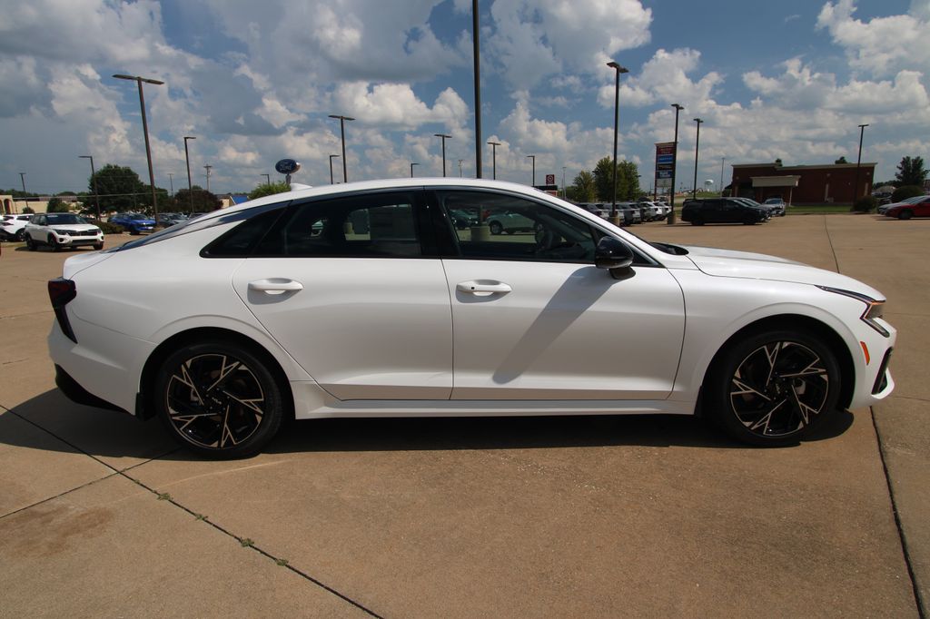 New 2026 Kia K5 Sedan