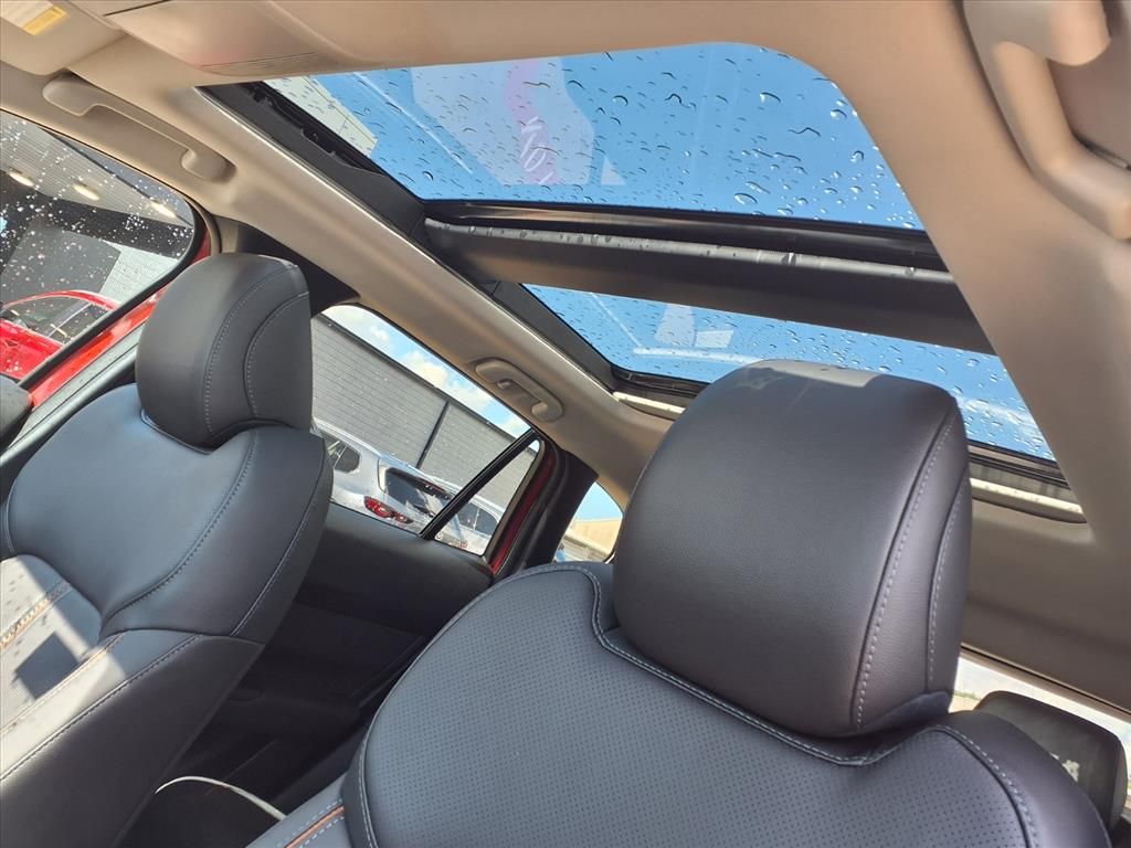 2025 Mazda CX-50 Hybrid Premium - 5