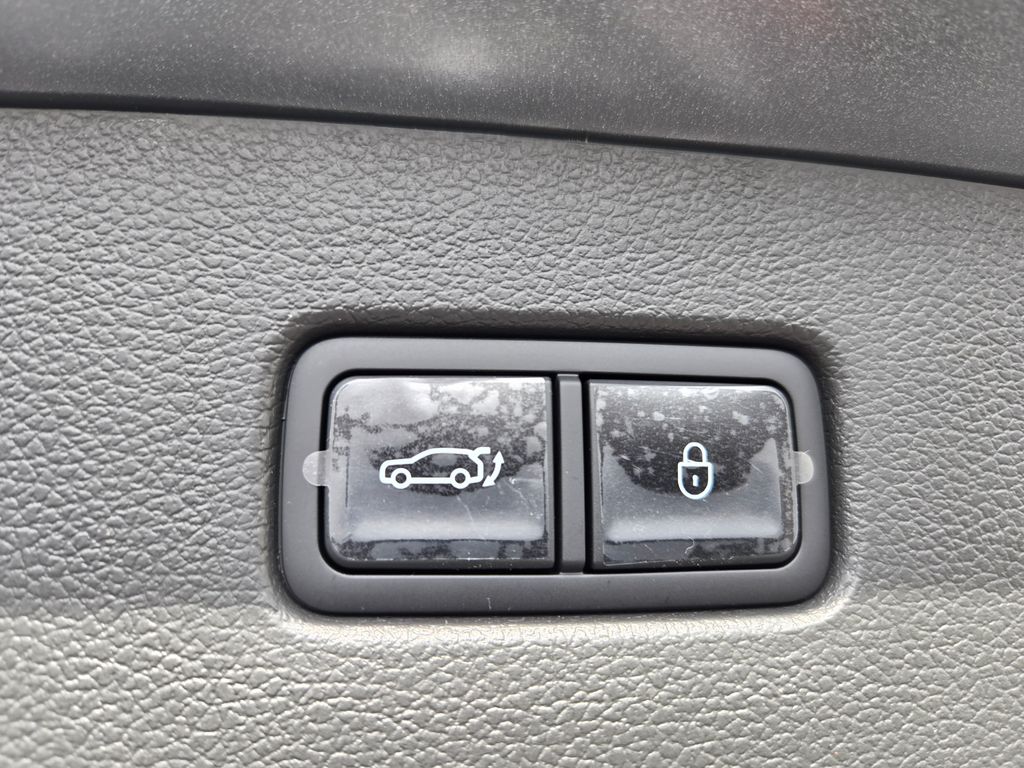 Thumbnail: 2025 Genesis GV80 - 29