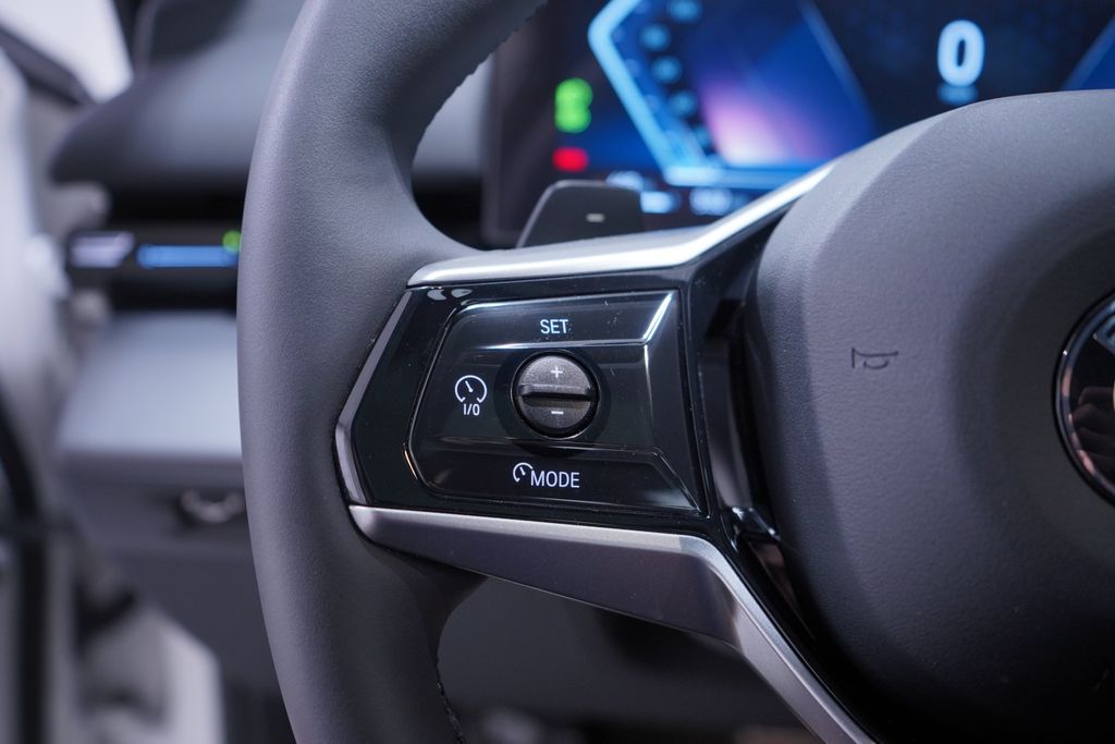 Thumbnail: 2025 BMW 5 Series - 19