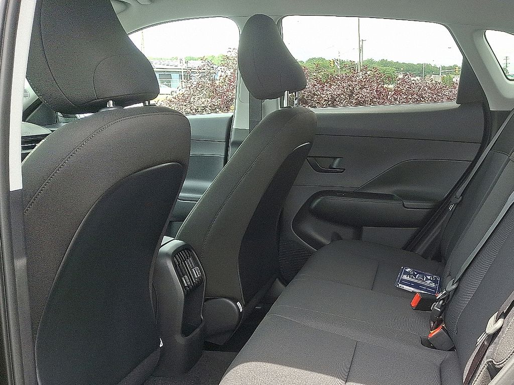 2025 Hyundai Kona SEL 7