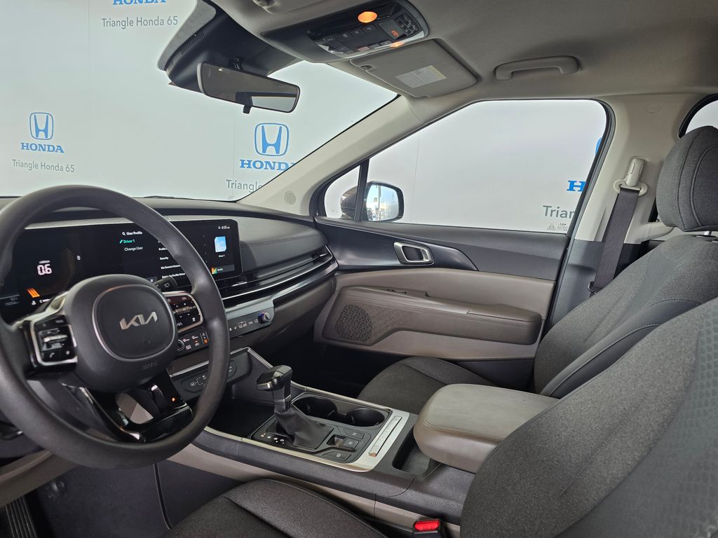 Thumbnail: 2025 Kia Carnival - 11