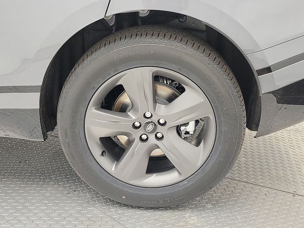 Thumbnail: 2025 Land Rover Range Rover Velar - 5