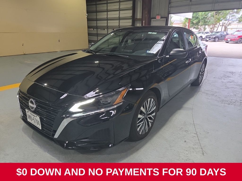 Black 2025 Nissan Altima Sedan Front-Wheel Drive Continuously Variable Transmission