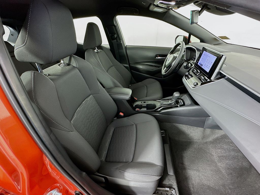 2023 Toyota Corolla SE 26