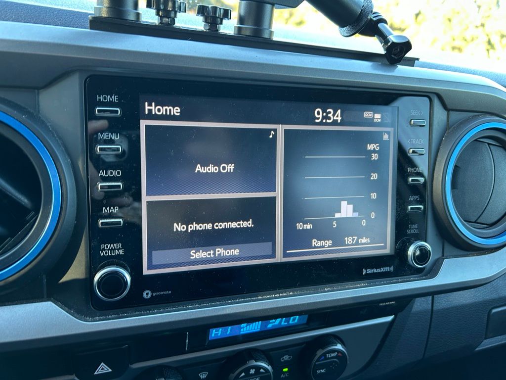 Thumbnail: 2022 Toyota Tacoma - 24