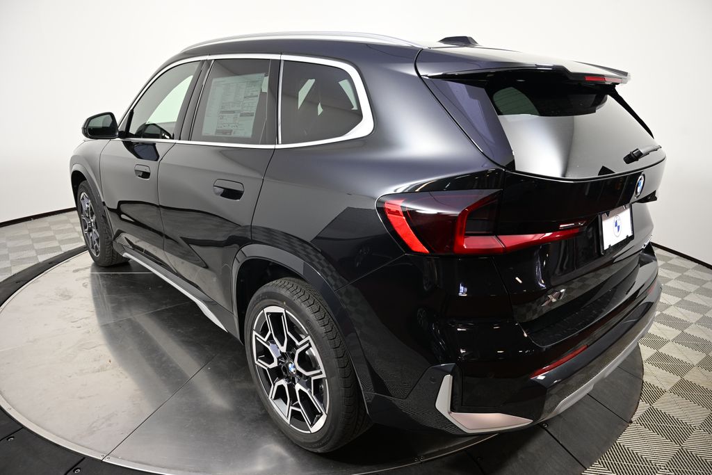 Thumbnail: 2025 BMW X1 - 3