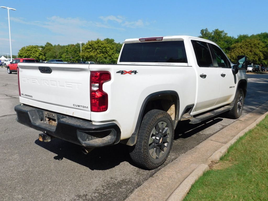 Thumbnail: 2022 Chevrolet Silverado 2500 - 9