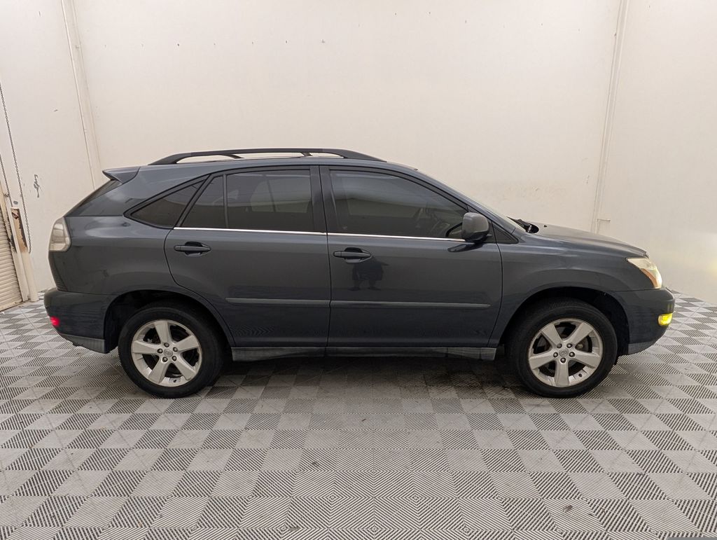 Used 2005 Black Lexus 330 image 2